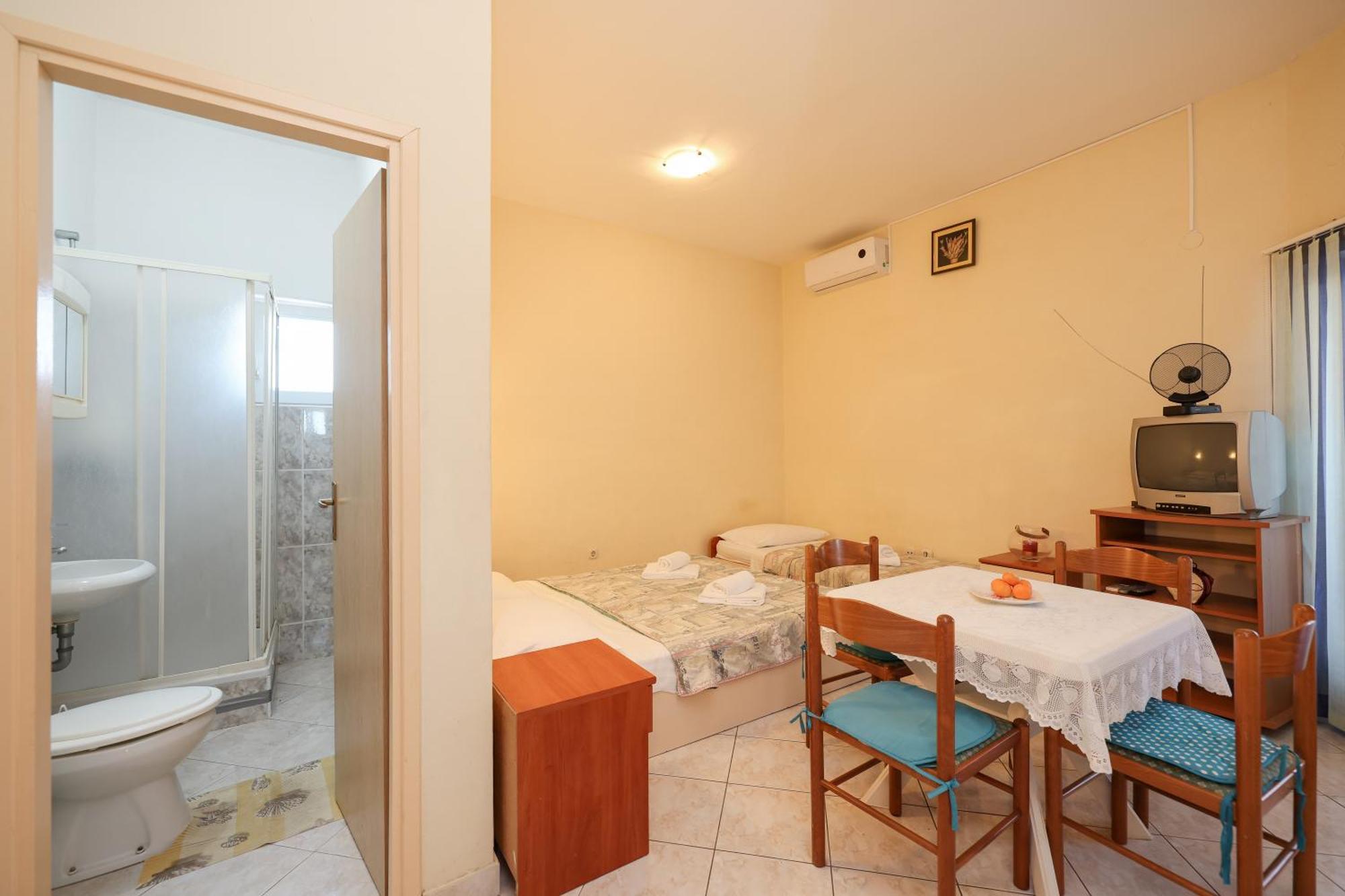 Beachfront Apartments Jermen Sukošan Exteriér fotografie